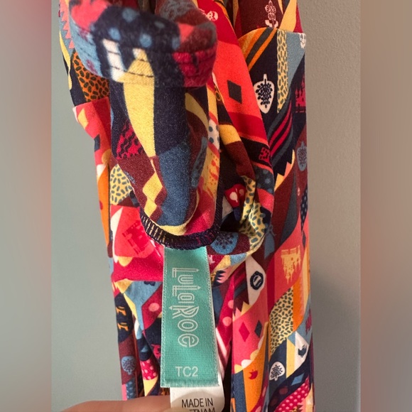 LuLaRoe Disney Princess Multi Color Leggings - Picture 4 of 7